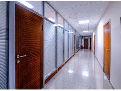 Офисные двери — безопасность и стиль вашего офиса