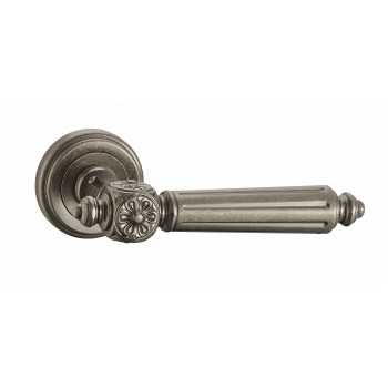 Дверная ручка «V-32 состаренное серебро  »